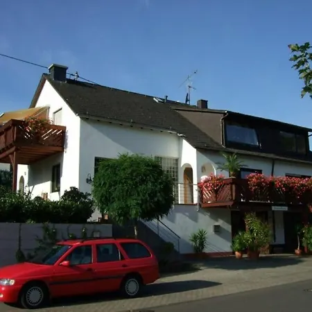 Appealing In Lösnich