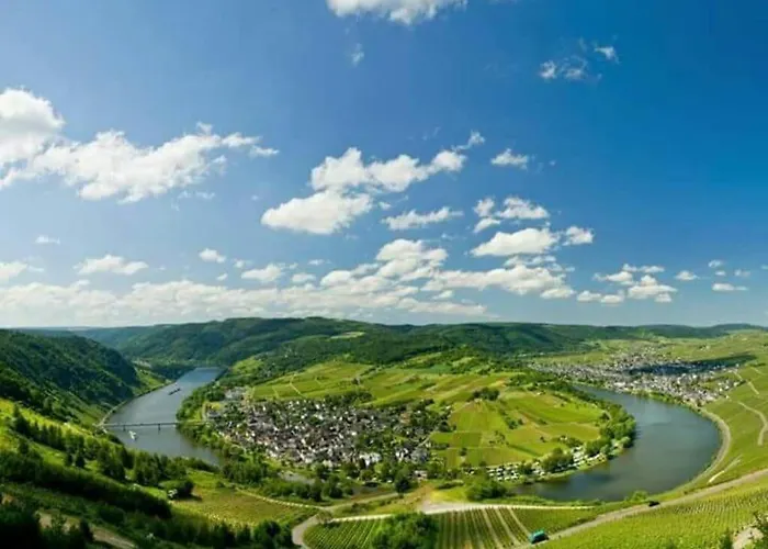 Casa de Férias Appealing In *